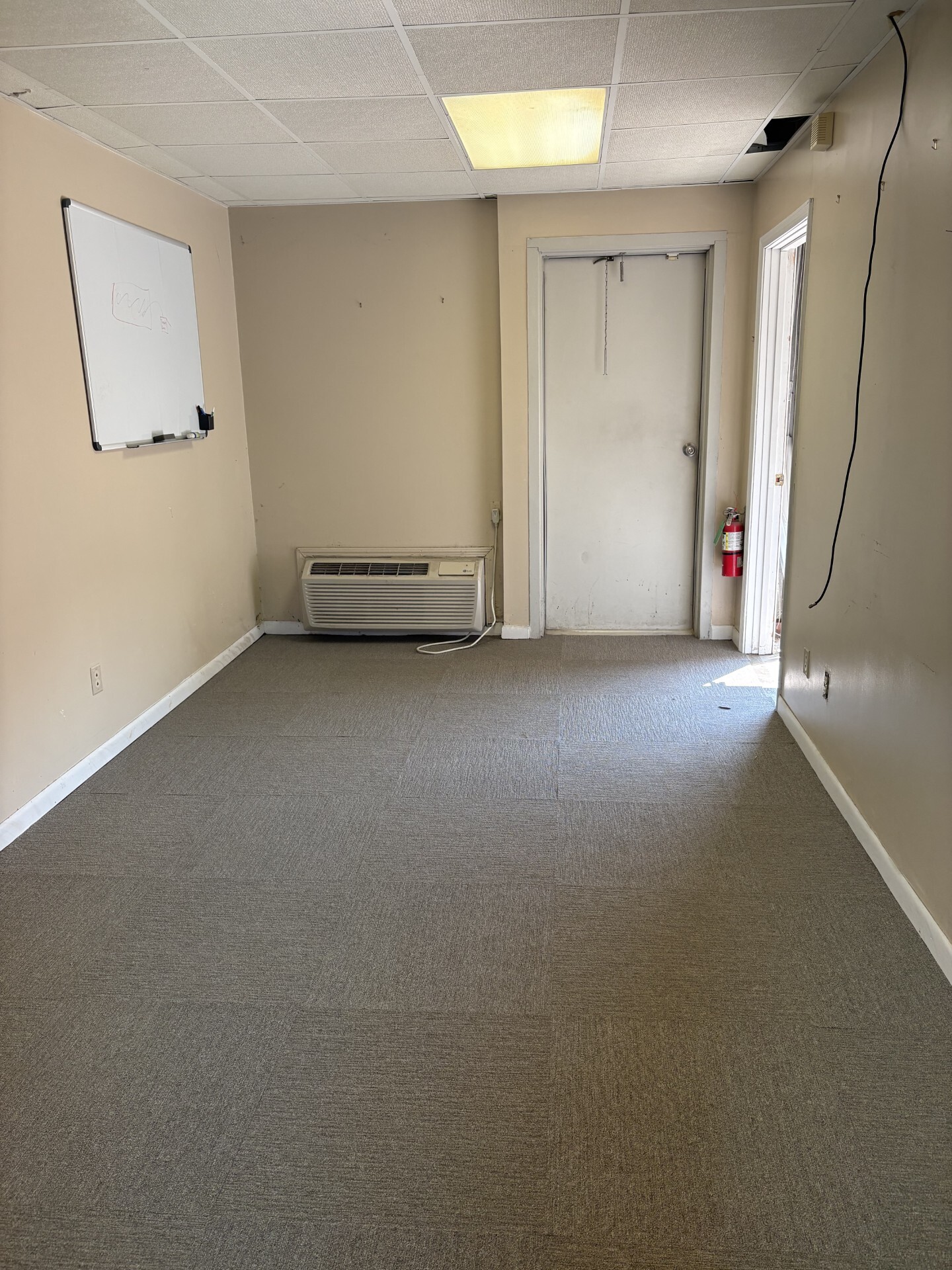 460 S Post Oak Rd, Sulphur, LA for lease Interior Photo- Image 1 of 2