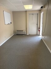 460 S Post Oak Rd, Sulphur, LA for lease Interior Photo- Image 1 of 2