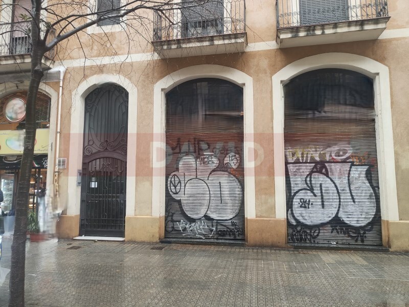 Retail in Barcelona, Barcelona for lease Primary Photo- Image 1 of 3