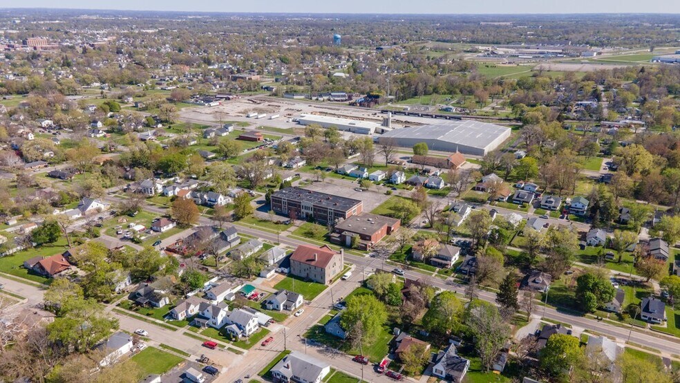 1525 W 14th St, Anderson, IN à vendre - Photo du bâtiment - Image 2 de 18
