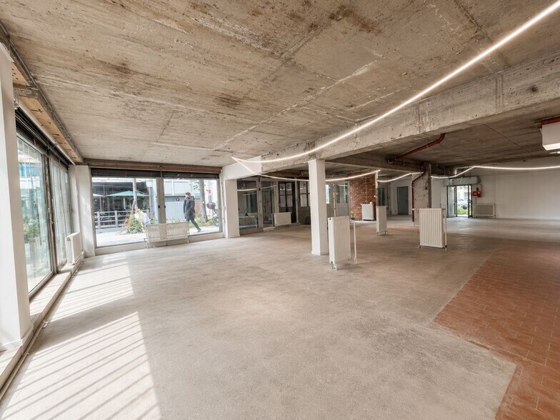 94 Rue Des Vignoles, Paris for lease - Interior Photo - Image 3 of 7