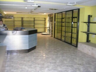 Plus de détails pour Commerce de détail à vendre