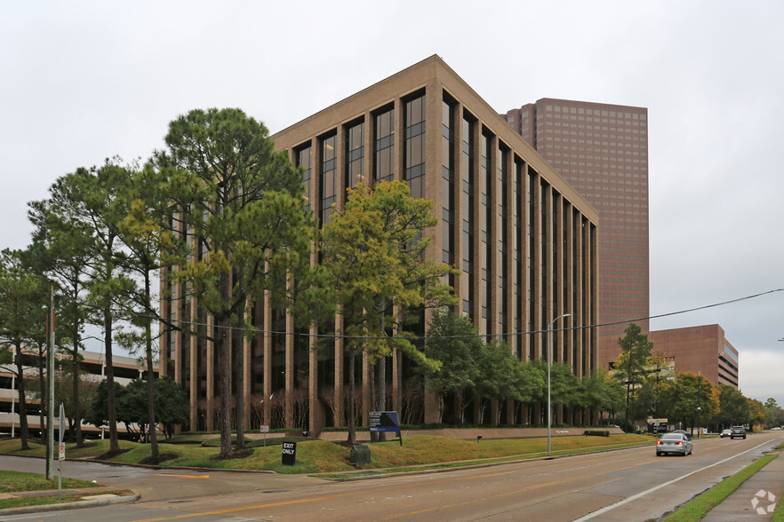 1776 Yorktown St, Houston, TX for lease - Building Photo - Image 1 of 3