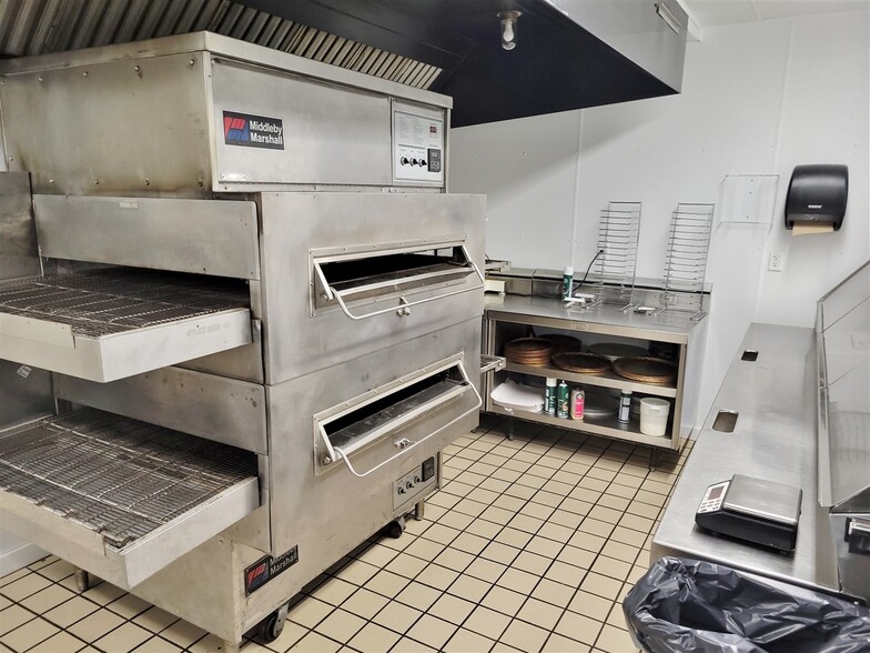 105 SE 2 Hwy, Rugby, ND for lease - Building Photo - Image 2 of 18