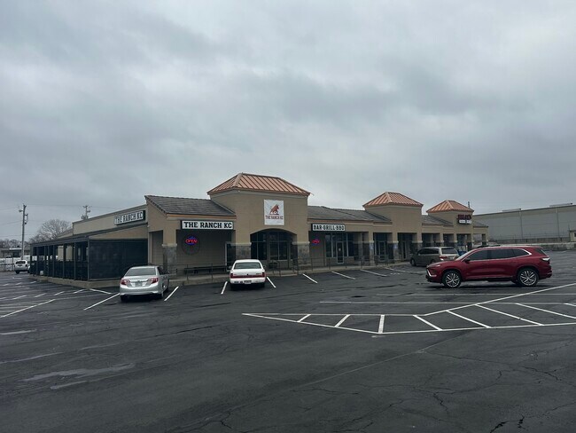 Plus de détails pour 17207 S US Highway 71, Belton, MO - Commerce de détail, Local d'activités à louer