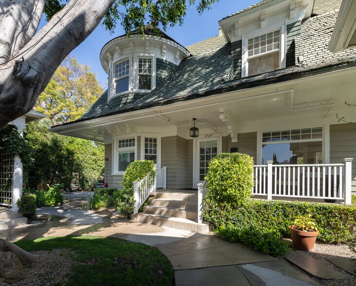 1720-1728 Whitley Ave, Los Angeles, CA à louer - Photo du bâtiment - Image 3 de 3