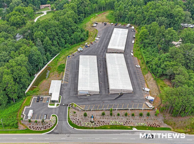 3625 McEver Rd, Oakwood, GA for sale - Building Photo - Image 1 of 3