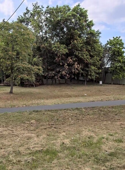 8312 Richmond Hwy, Alexandria, VA for sale - Building Photo - Image 2 of 3