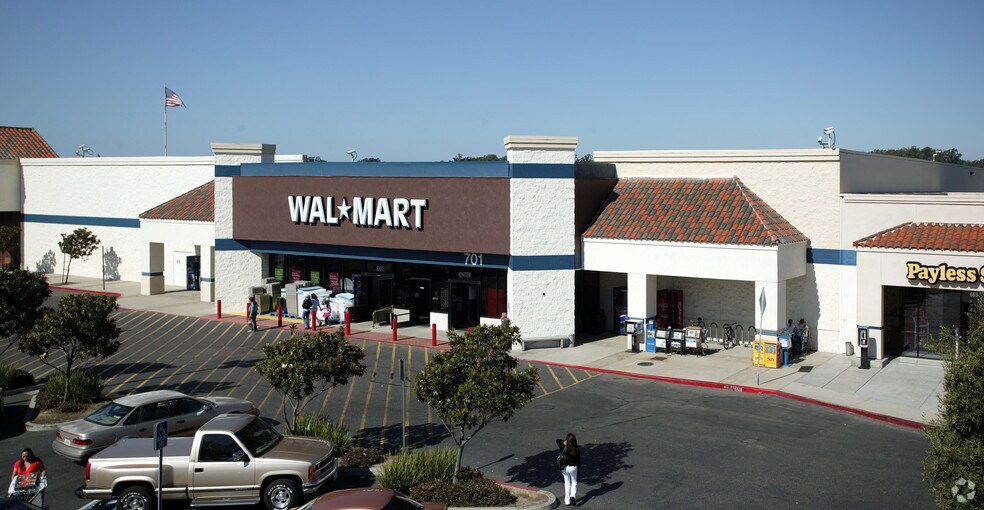 525-663 W Central Ave, Lompoc, CA à louer - Photo du bâtiment - Image 2 de 8