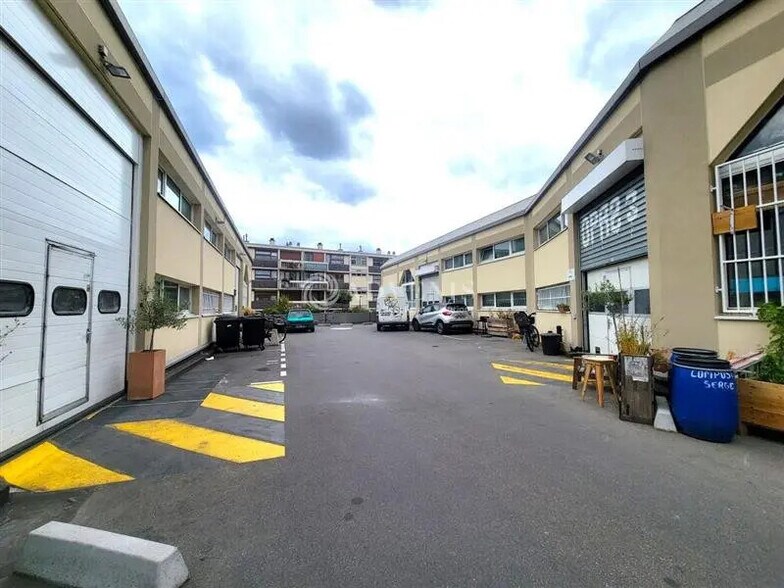 Flex dans Aubervilliers à louer - Photo du bâtiment - Image 1 de 6