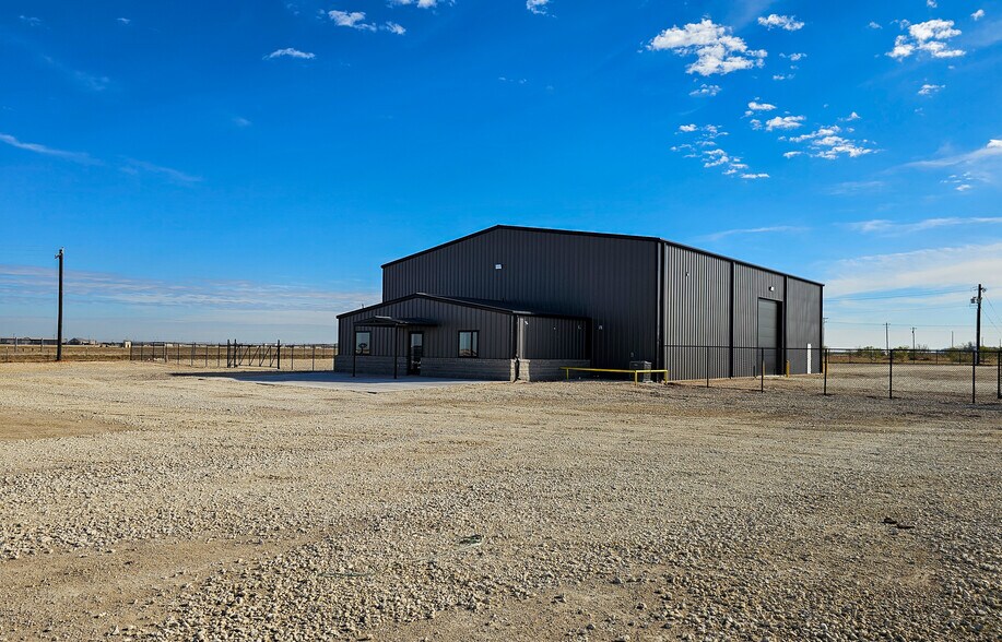 3098 FM 707, Tye, TX à louer - Photo du bâtiment - Image 2 de 16