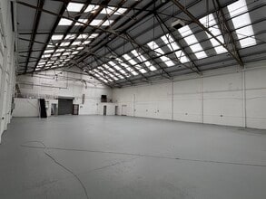 2 Abercromby Ave, High Wycombe à louer Photo intérieure- Image 2 de 2