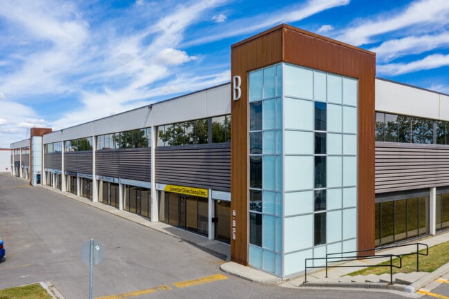 Plus de détails pour 6020 2nd St SE, Calgary, AB - Bureau à louer