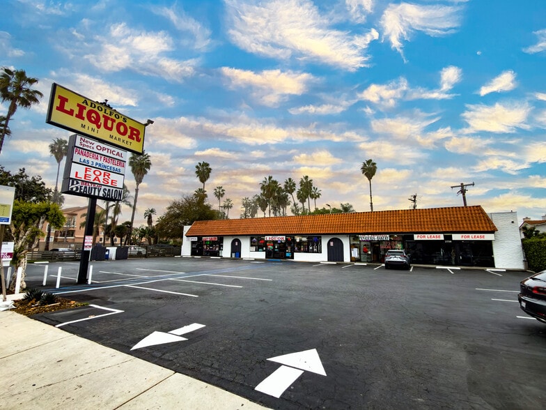 2730-2738 N Bristol St, Santa Ana, CA for lease - Primary Photo - Image 1 of 3