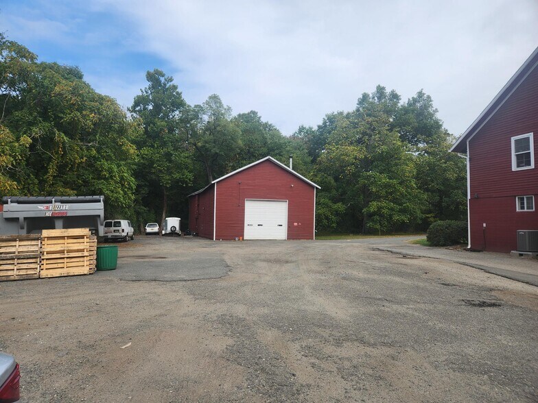 23 Taylortown Rd, Montville, NJ à vendre - Photo du bâtiment - Image 3 de 8