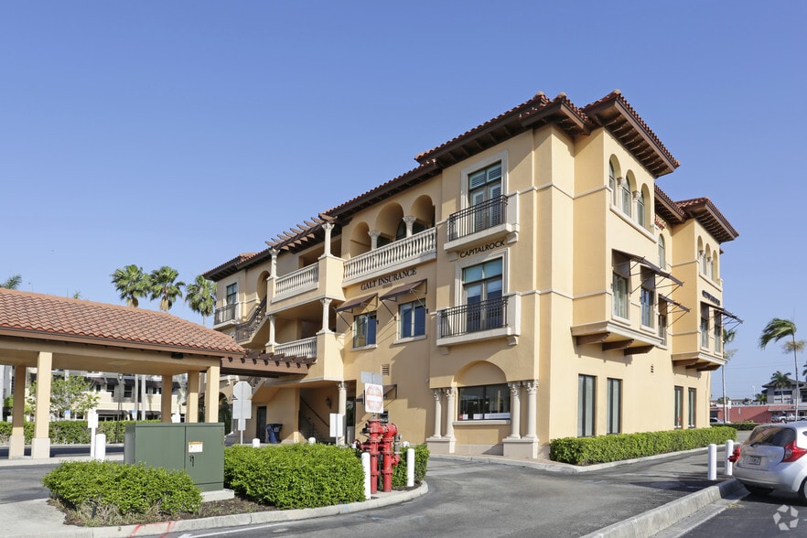 900 5th Ave S, Naples, FL for lease - Building Photo - Image 3 of 8