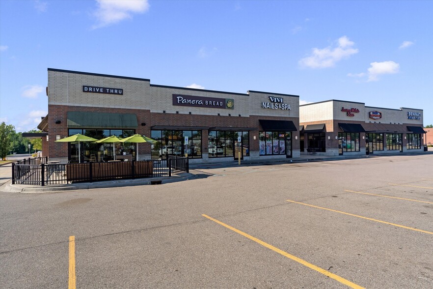 24798 William P Rosso Hwy, Clinton Township, MI for lease - Building Photo - Image 3 of 15