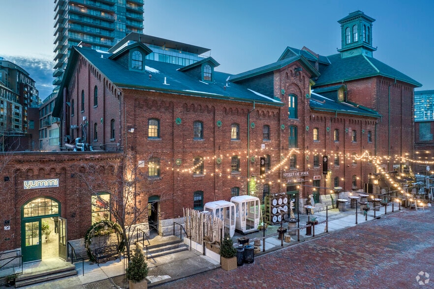 51 Mill St, Toronto, ON à louer - Photo du bâtiment - Image 2 de 4