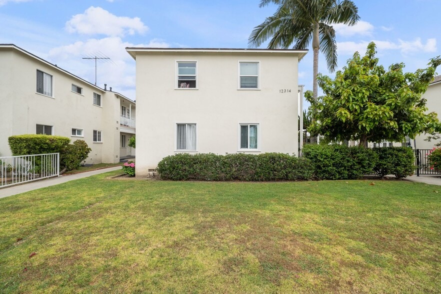 12314 Washington Pl, Los Angeles, CA for sale - Building Photo - Image 2 of 6