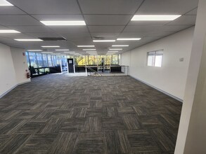 30-32 Artisan Rd, Seven Hills for lease Interior Photo- Image 2 of 7