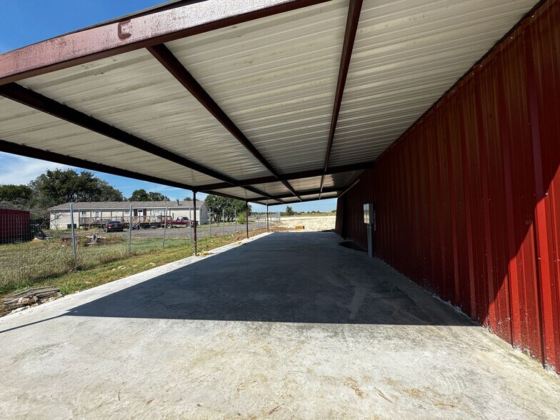 12289 US-183, Florence, TX à louer - Photo du bâtiment - Image 3 de 3