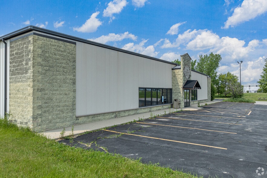 969 N Peace Rd, Dekalb, IL for sale - Primary Photo - Image 1 of 5