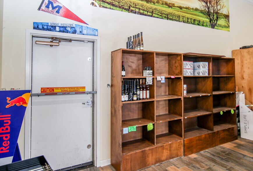 2014 University Ave, Oxford, MS à louer - Photo intérieure - Image 3 de 19