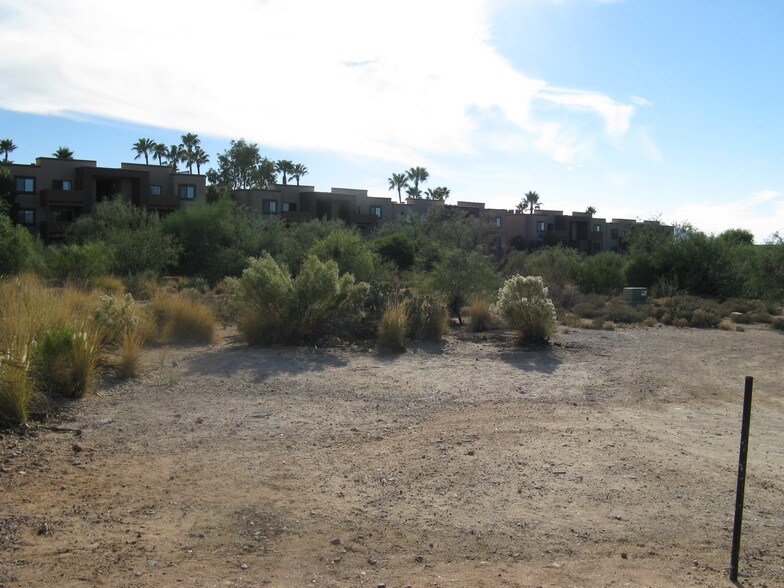 8217 N Oracle Rd, Oro Valley, AZ à vendre - Photo du bâtiment - Image 2 de 2