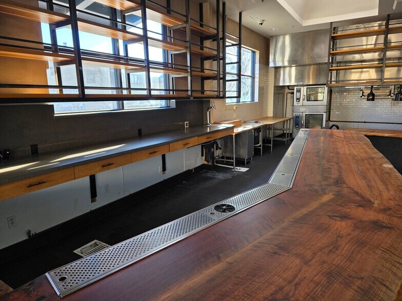 765 Cedar St, Santa Cruz, CA à louer - Photo du bâtiment - Image 3 de 10