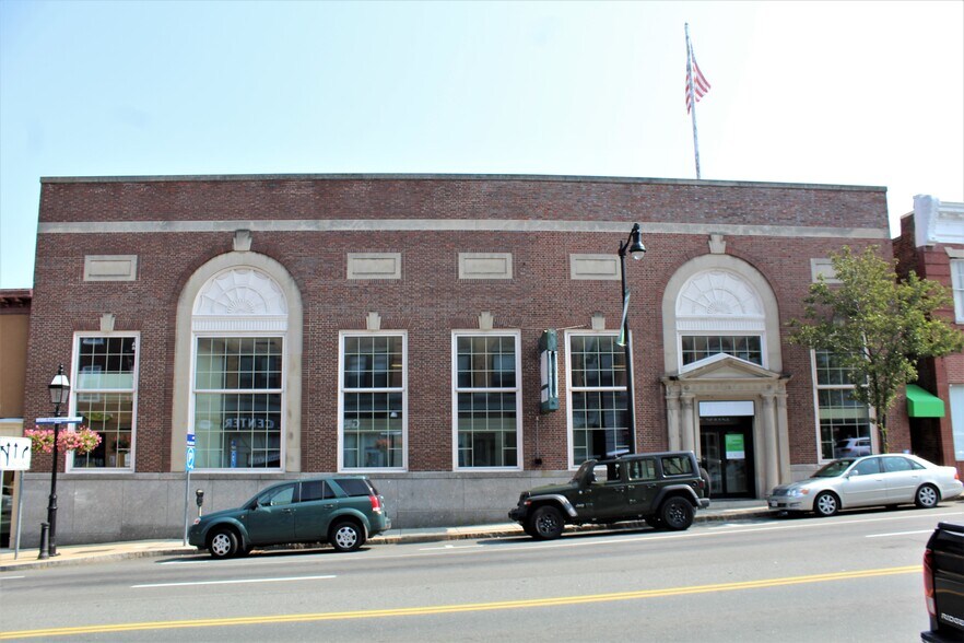 10 Main St, Peabody, MA à louer - Photo du bâtiment - Image 2 de 3