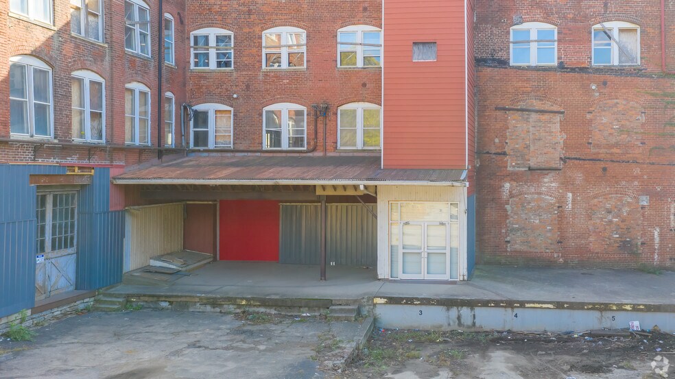 1275 Budd St, Cincinnati, OH à louer - Photo du bâtiment - Image 2 de 18