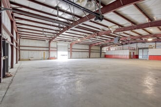 14257 Tireman Ave, Dearborn, MI à louer Photo intérieure- Image 1 de 1