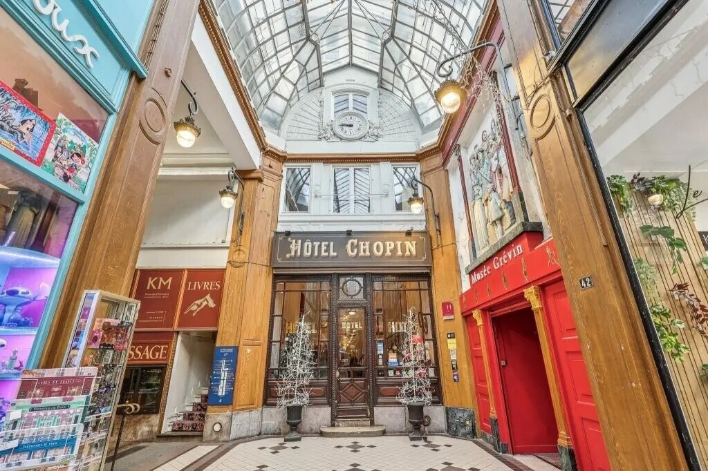 61 Passage Jouffroy, Paris à louer Hall d’entrée- Image 1 de 6
