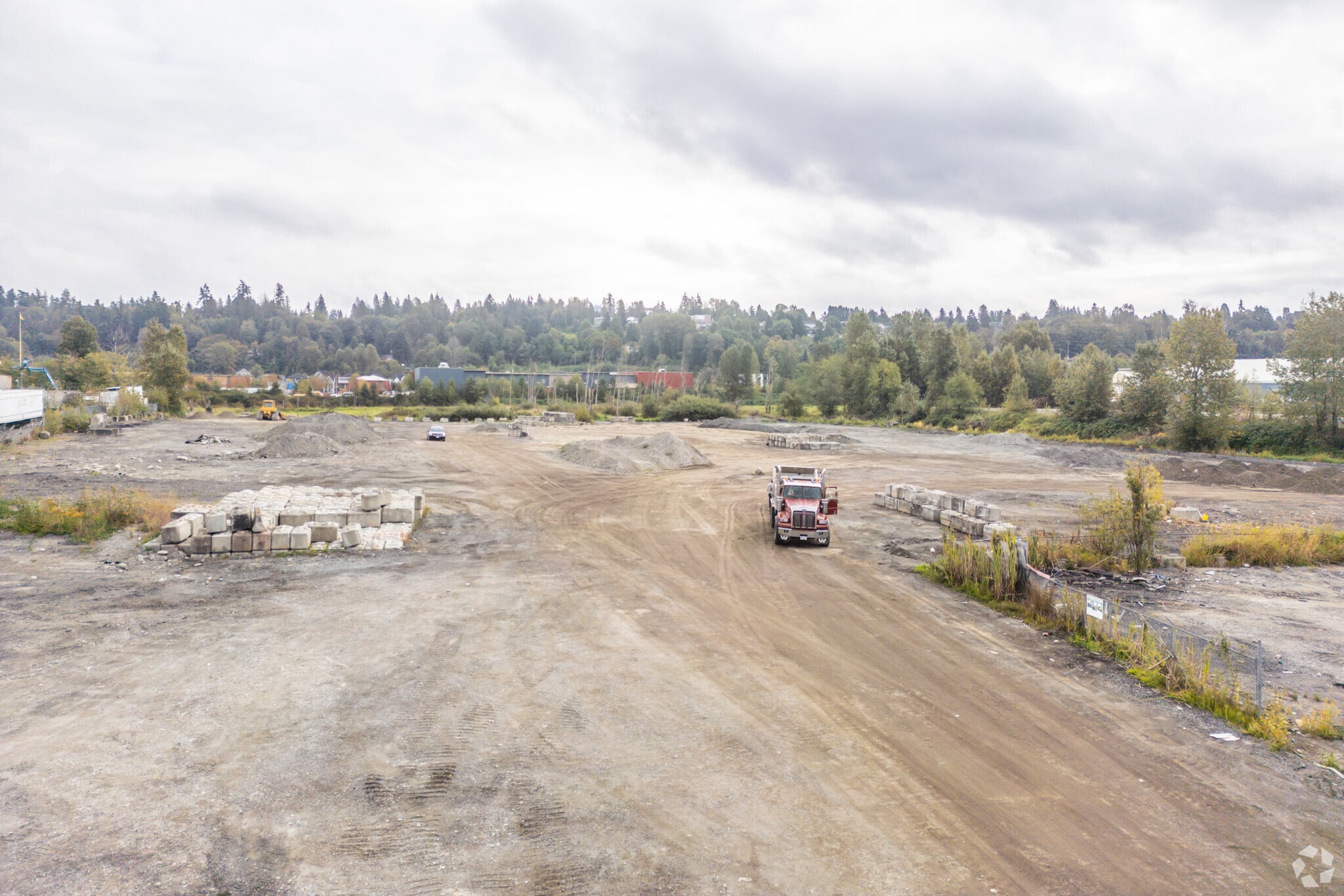 10626 Scott Rd, Surrey, BC for lease Primary Photo- Image 1 of 2