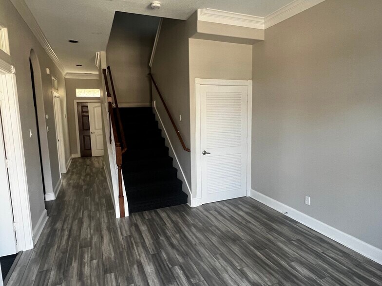 25511 Budde Rd, The Woodlands, TX à louer - Photo intérieure - Image 3 de 23