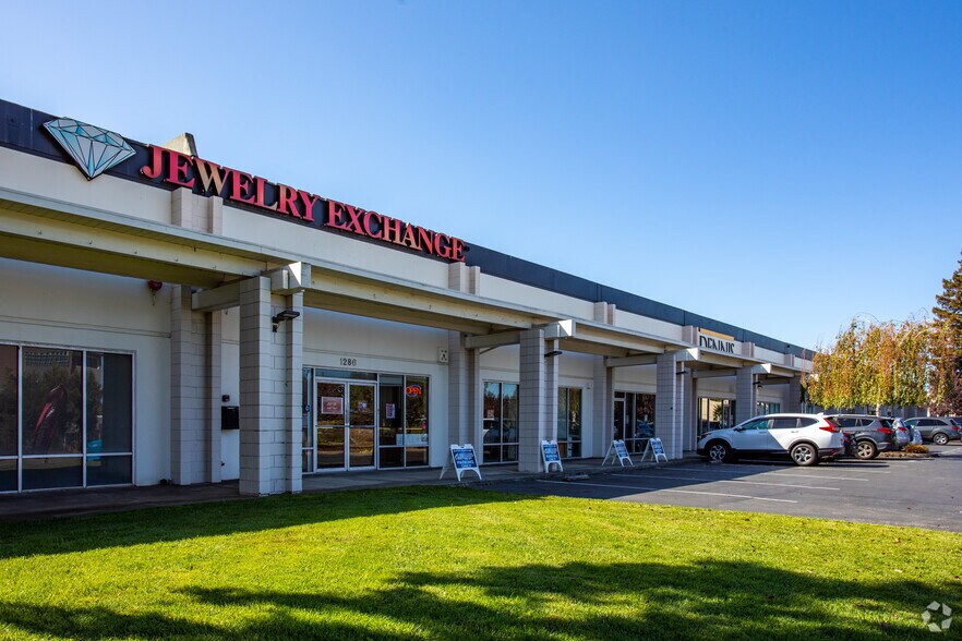 1260-1290 Oddstad Dr, Redwood City, CA à louer - Photo du bâtiment - Image 3 de 4