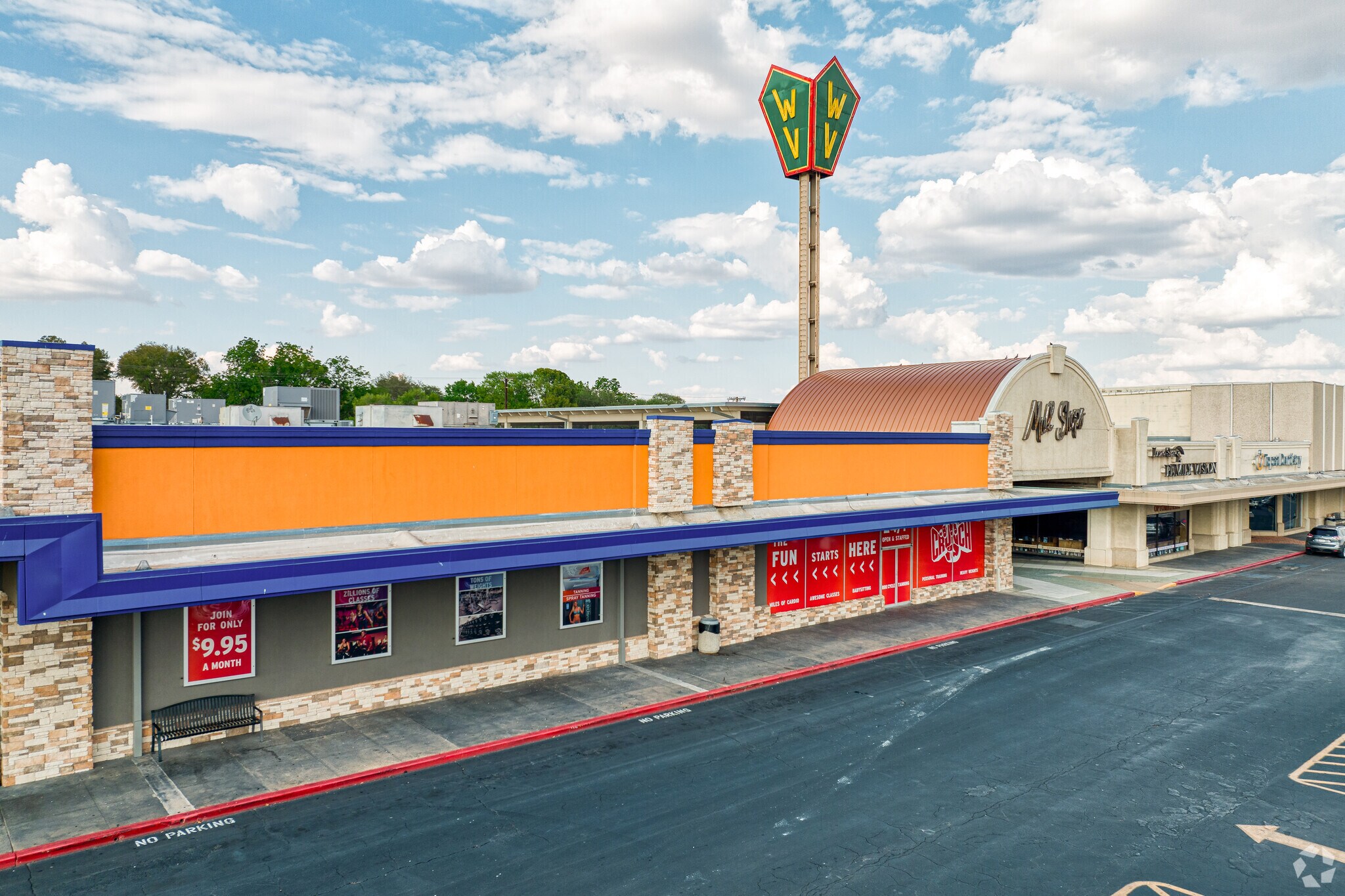 501-581 N Valley Mills Dr, Waco, TX à louer Photo du bâtiment- Image 1 de 7
