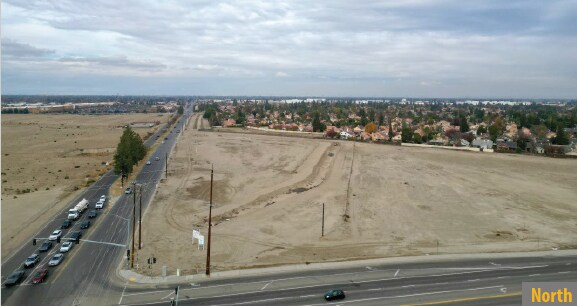 NEC Panama Lane & Gosford Road, Bakersfield, CA à louer - Aérien - Image 3 de 4