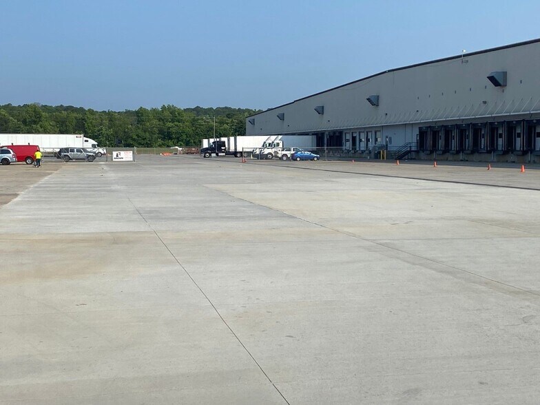 212 Burlington Rd, Shannon, GA à louer - Photo du bâtiment - Image 3 de 16