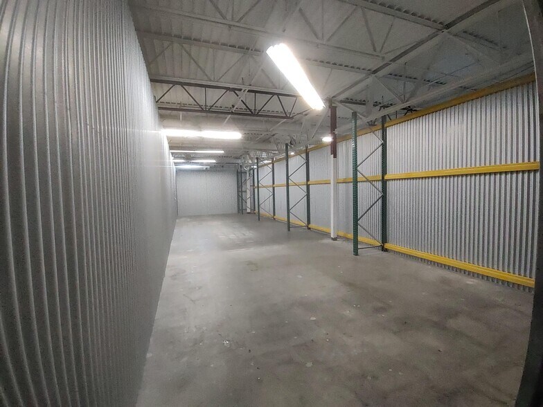 10949 E Peakview Ave, Englewood, CO à louer - Photo du bâtiment - Image 3 de 4