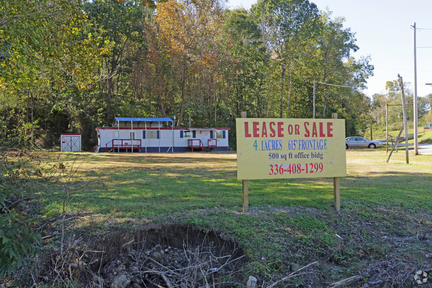 69 Joseph Martin Hwy, Martinsville, VA à vendre - Photo principale - Image 1 de 1