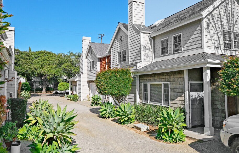 1621 Chapala St, Santa Barbara, CA à vendre - Photo du bâtiment - Image 2 de 18