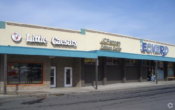 1324-1424 E Grandview Blvd, Erie, PA à louer - Photo du bâtiment - Image 3 de 40