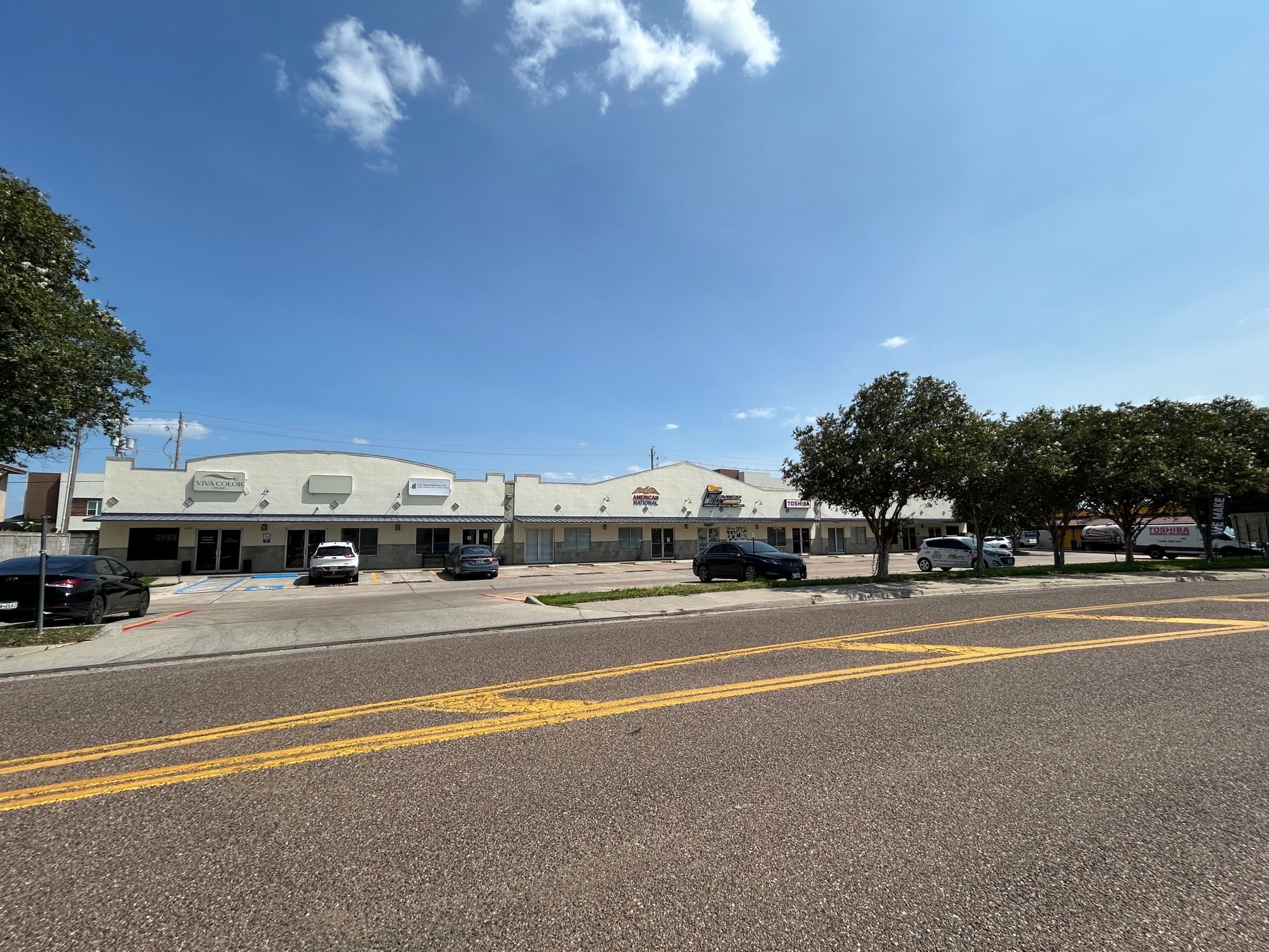 9803 Sterling Loop, Laredo, TX for sale Building Photo- Image 1 of 28