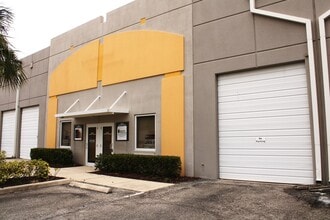 12801 Commerce Lakes Dr, Fort Myers, FL à louer Photo du bâtiment- Image 1 de 10