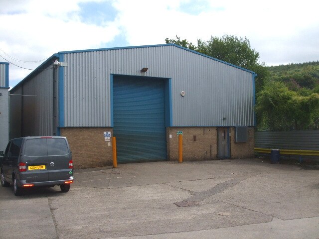 Plus de détails pour Moy Rd, Taffs Well - Industriel à louer