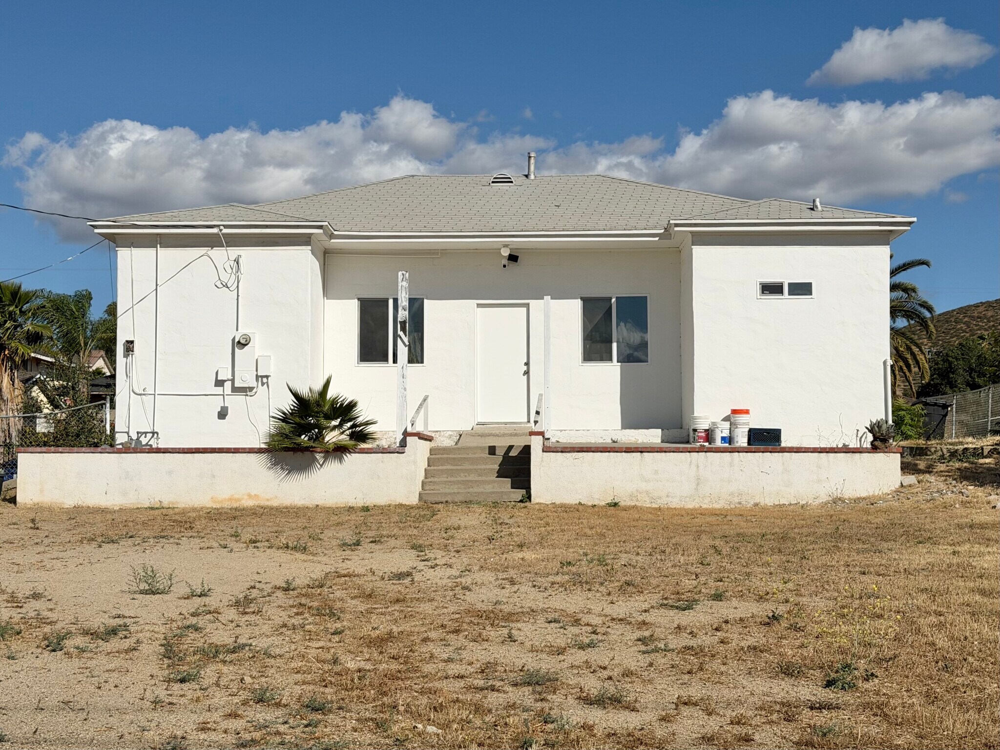 405 Ellis St, Lake Elsinore, CA for lease Primary Photo- Image 1 of 8