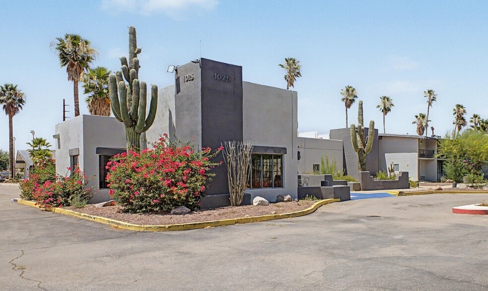 1025 E Benson Hwy, Tucson, AZ for sale - Primary Photo - Image 1 of 14