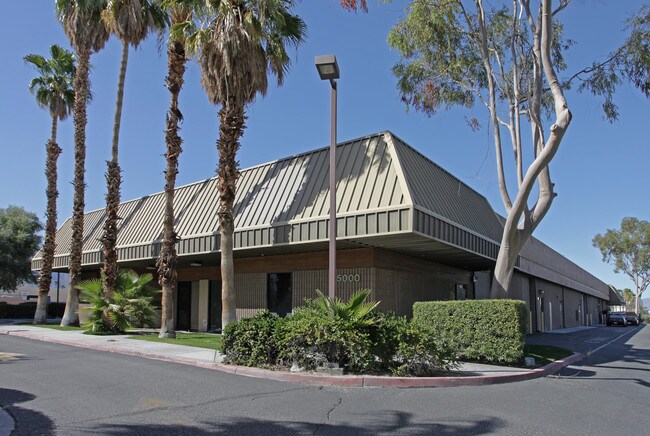 Plus de détails pour Champion Business Park – à vendre, Palm Springs, CA