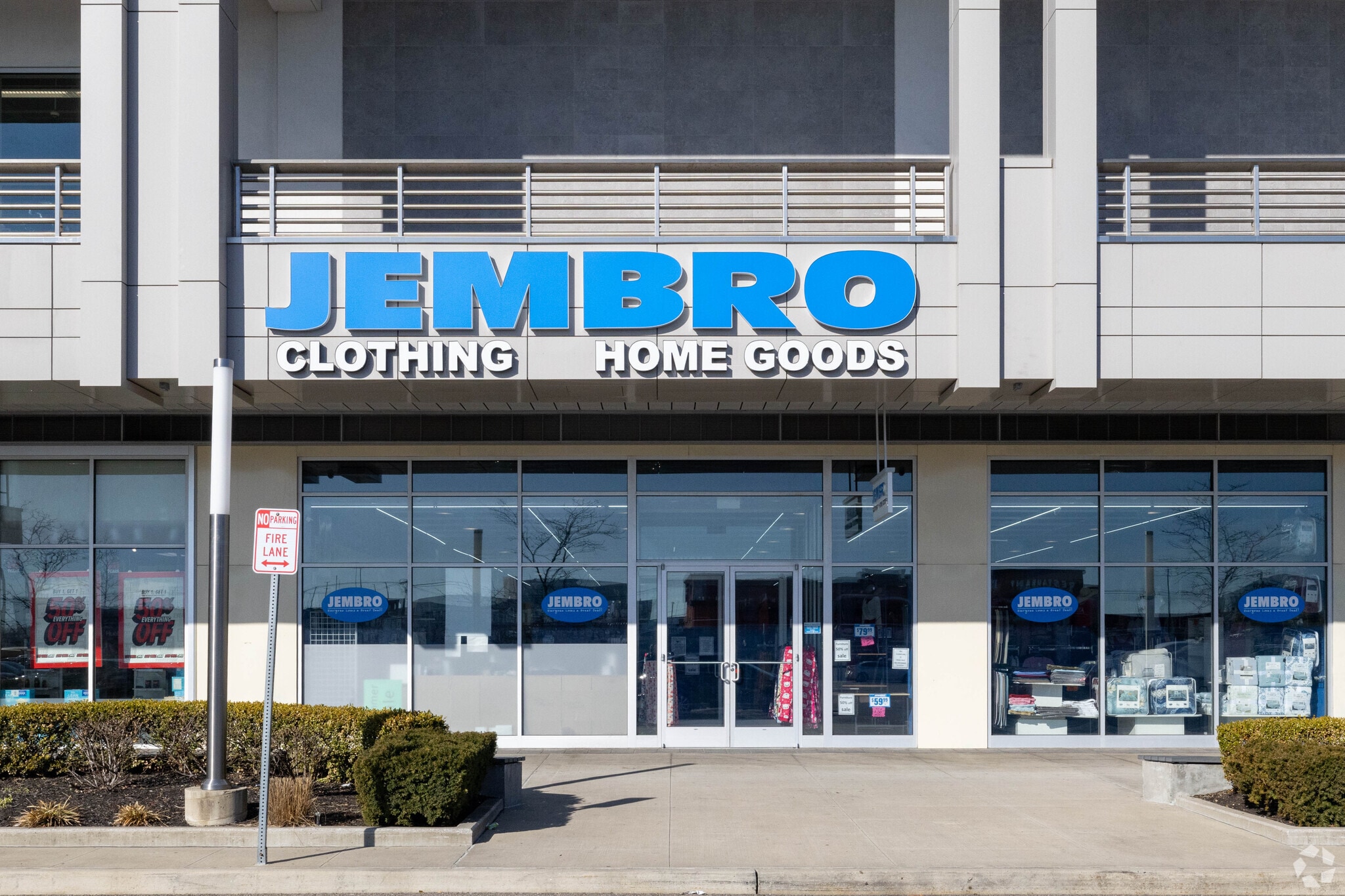 750 W Sunrise Hwy, Valley Stream, NY for lease Building Photo- Image 1 of 1